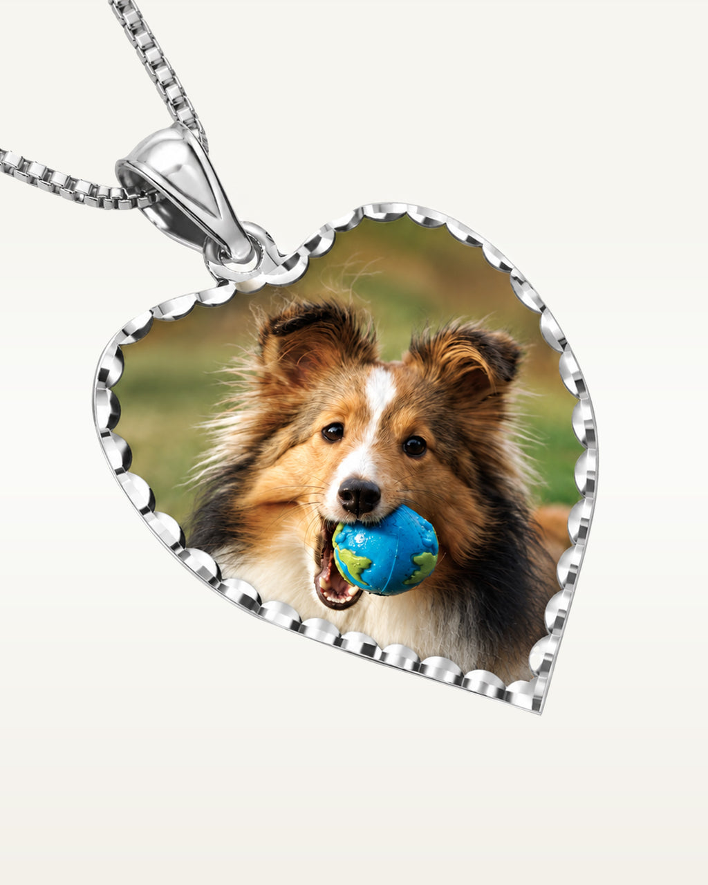 Modern Heart Photo Pendant with Diamond Cut Edge