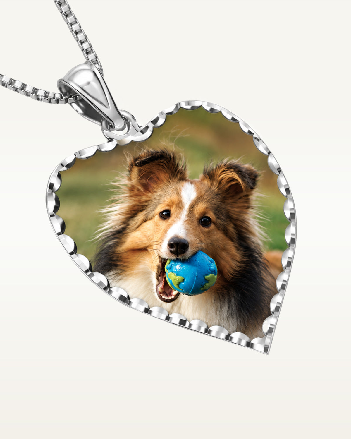 Modern Heart Photo Pendant with Diamond Cut Edge