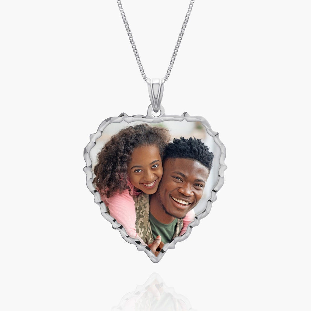 Small Scalloped Heart with Diamond Cut Edge Photo Pendant
