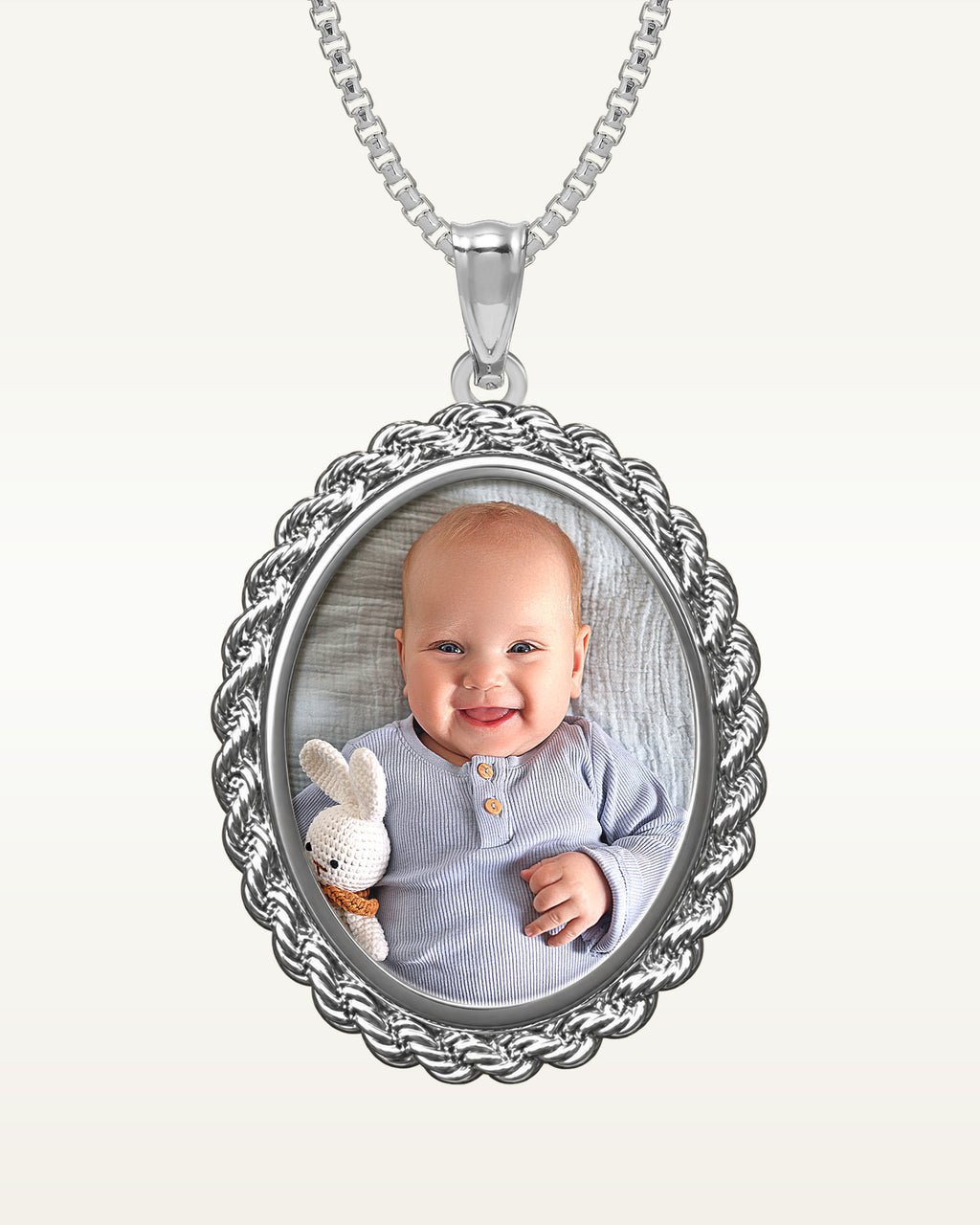 Oval with Rope Frame Photo Pendant Picture Charm