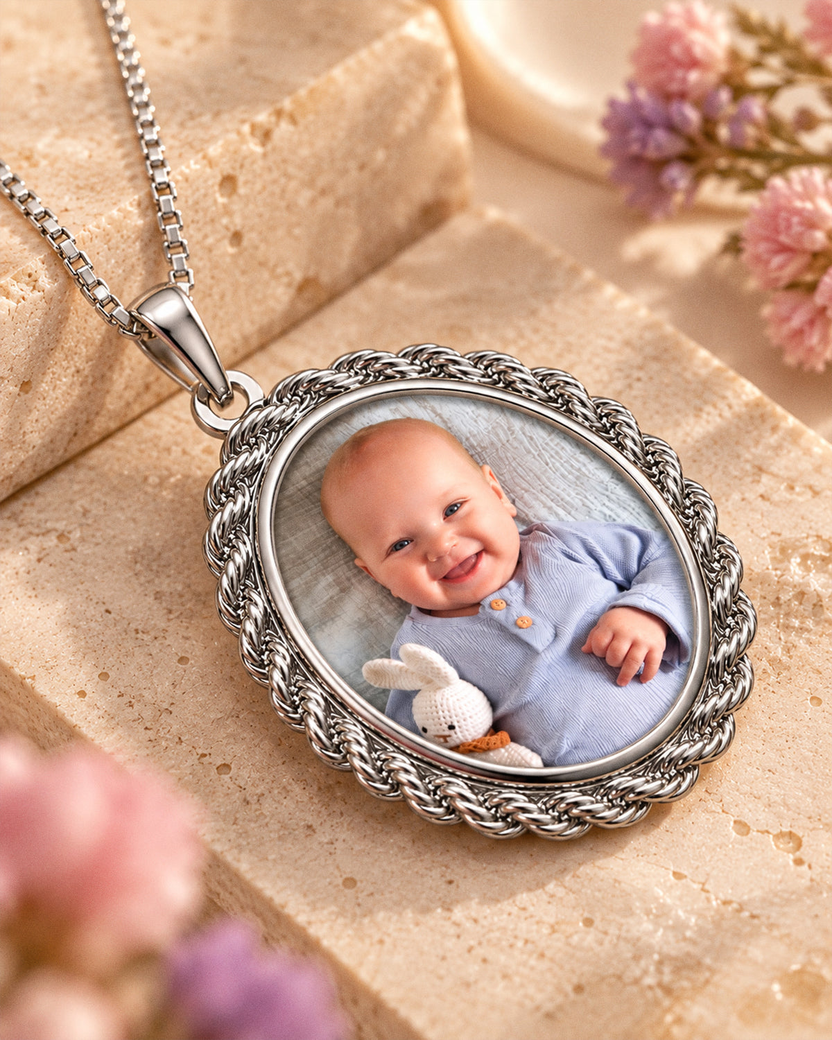Oval with Rope Frame Photo Pendant Picture Charm - lifestyle