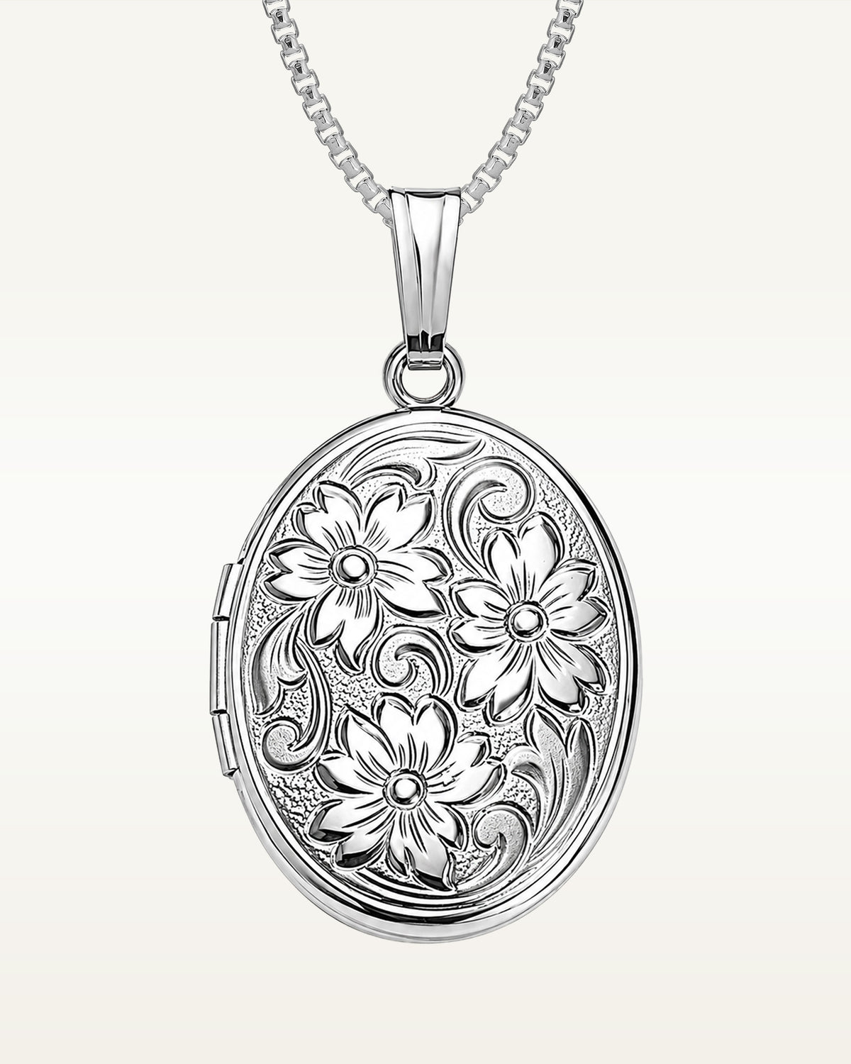 14k White Gold Floral Oval Photo Locket