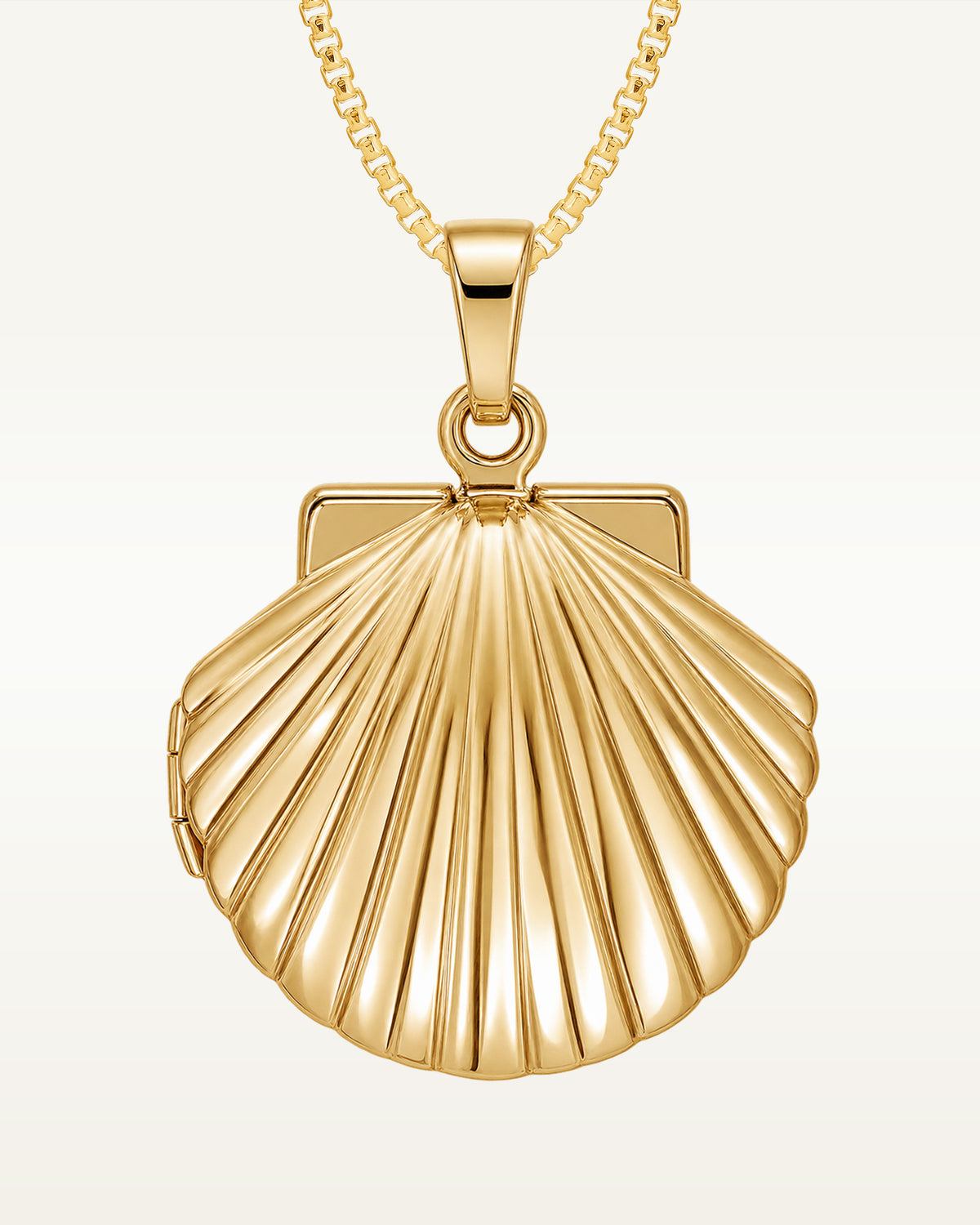 14k Gold Tone Seashell Photo Locket with 18" Chain