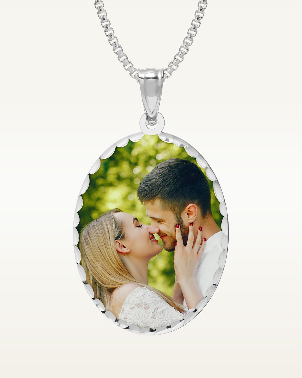 Oval w/ Diamond Cut Edge Photo Engraved Pendant