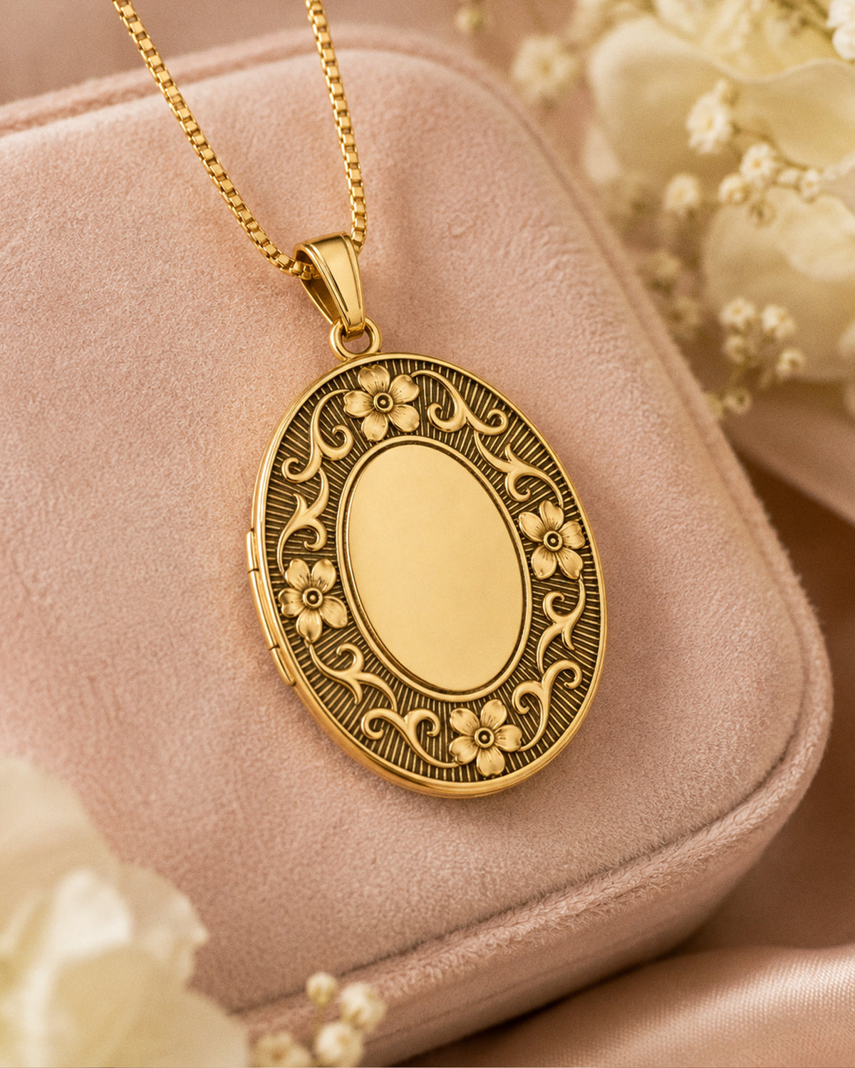 14k Gold Filled Antiqued Floral Oval Photo Locket - lifestyle