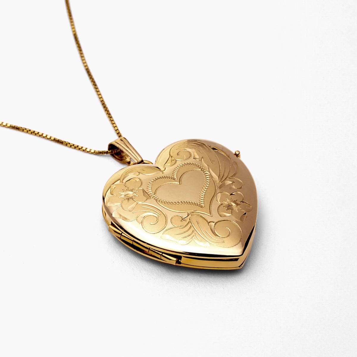 Yellow Gold 2 Photo Floral Heart Photo Locket