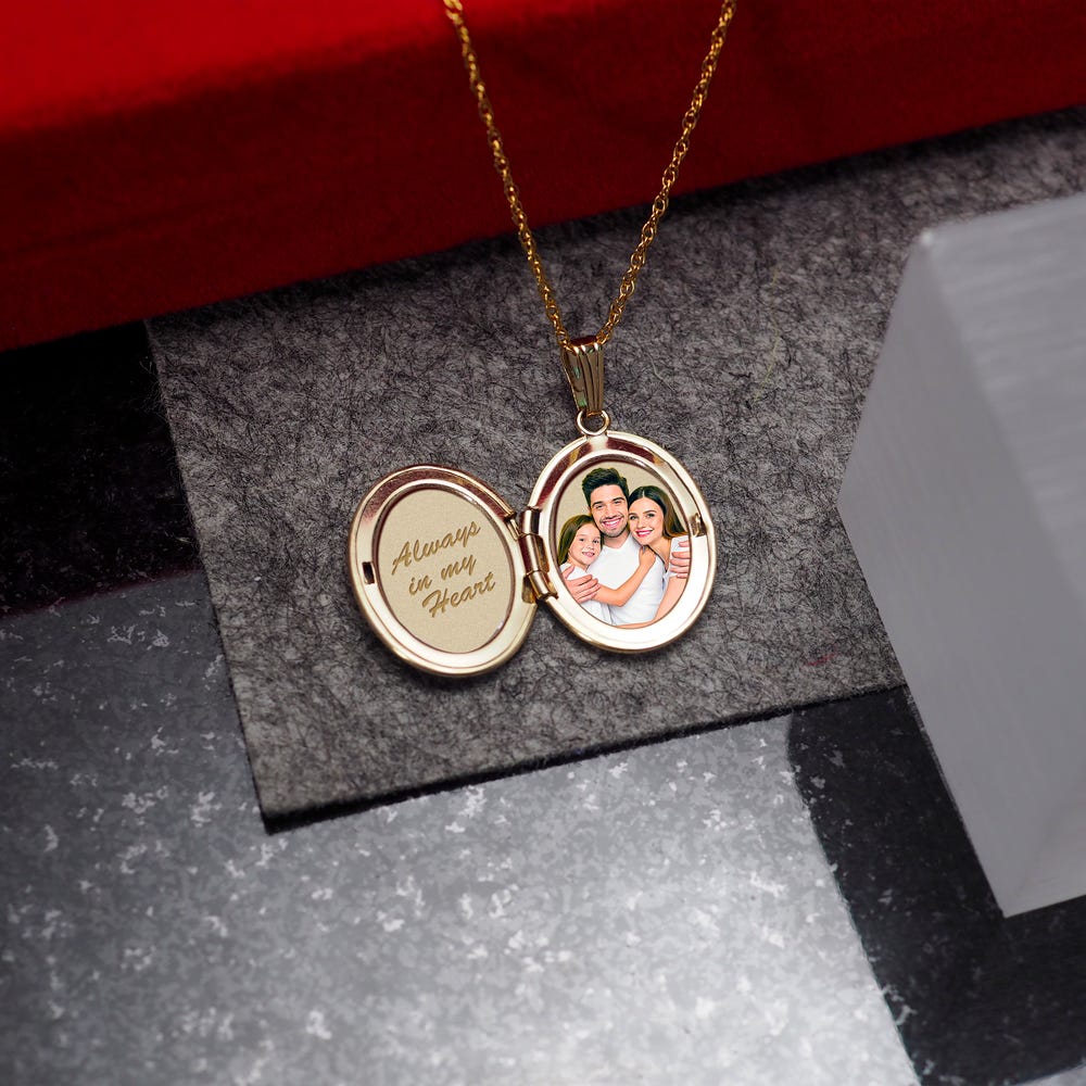Solid 14K Yellow Gold Mother & Child Cameo Oval Photo Locket