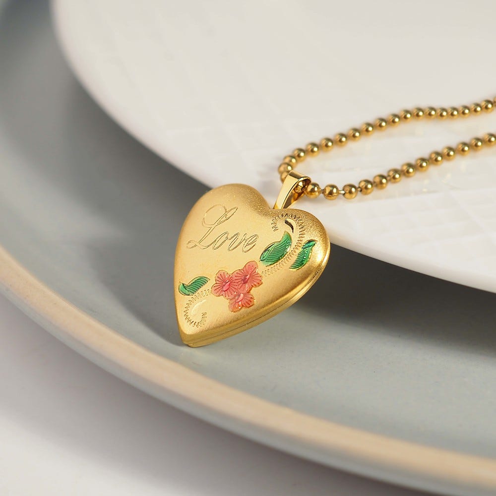 14K Gold Filled Love Heart Photo Locket - 3/4 inch x 3/4 inch