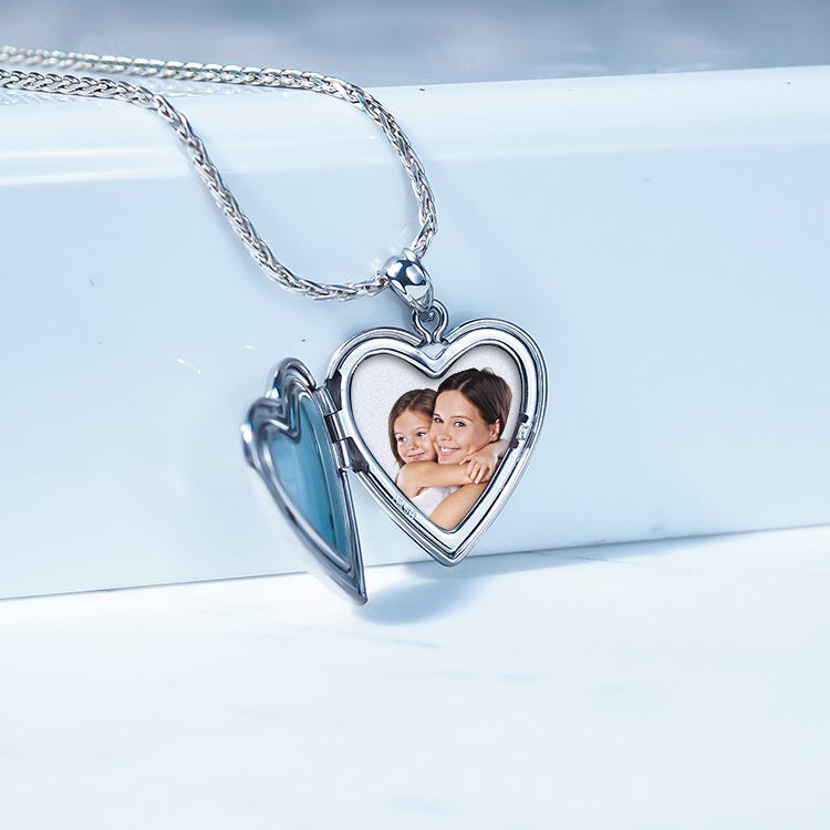 Silver Engravable Diamond Heart Photo Locket