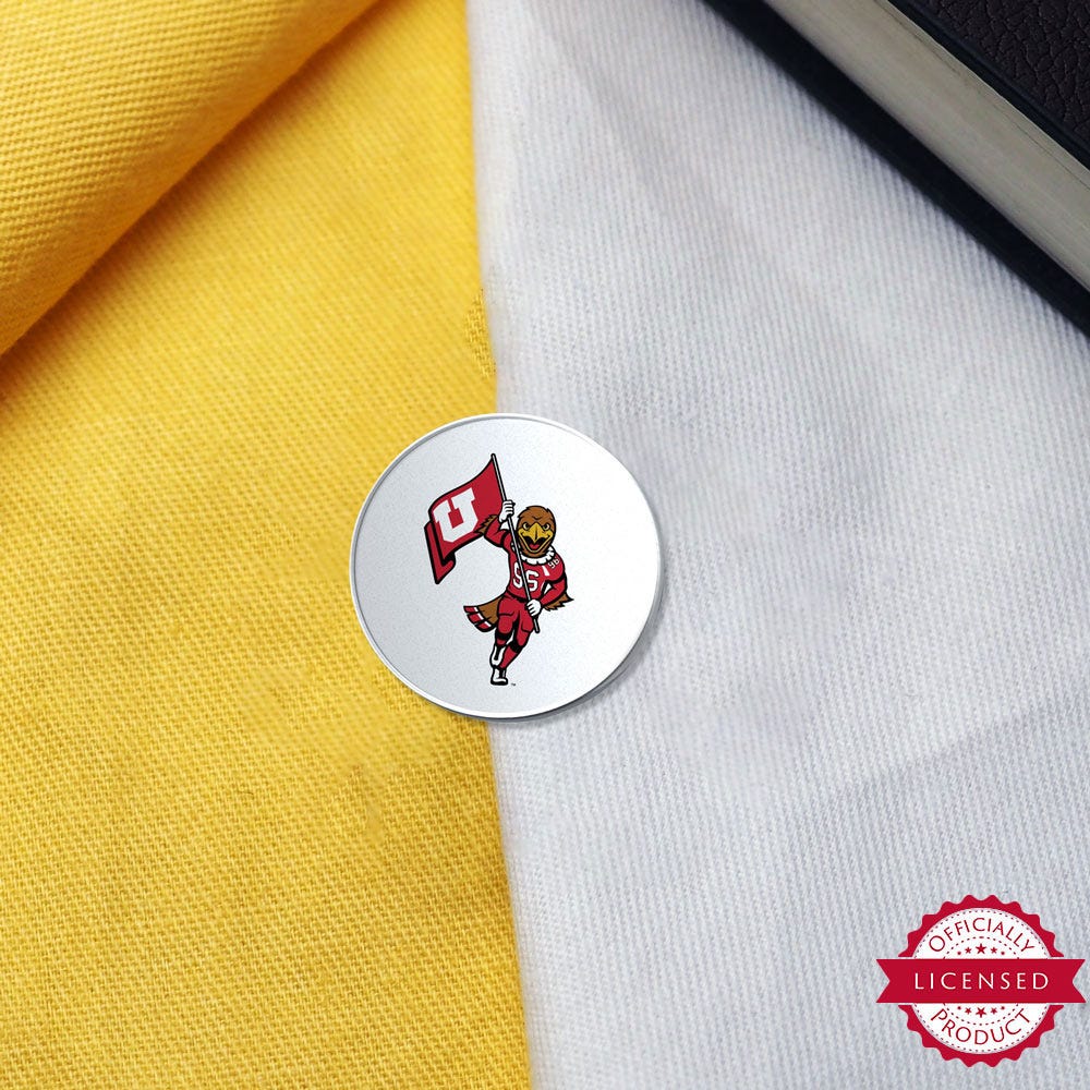 Swoop the Red-Tailed Hawk Golf Ball Marker