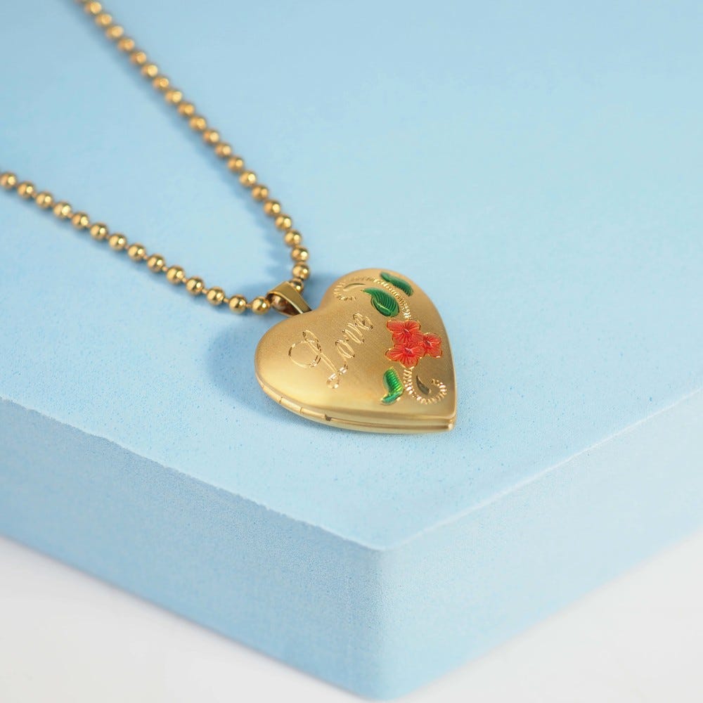 14K Gold Filled Love Heart Photo Locket - 3/4 inch x 3/4 inch