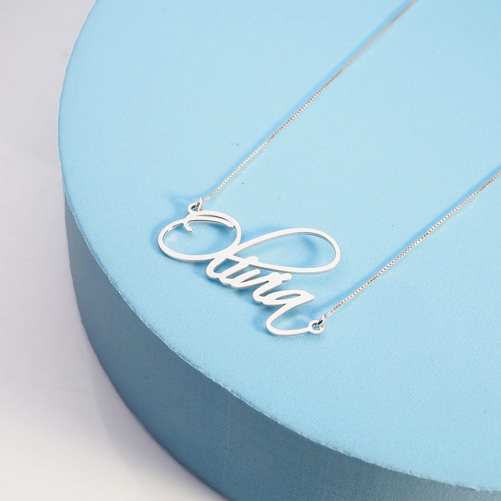 Dainty Script Name Necklace with chain