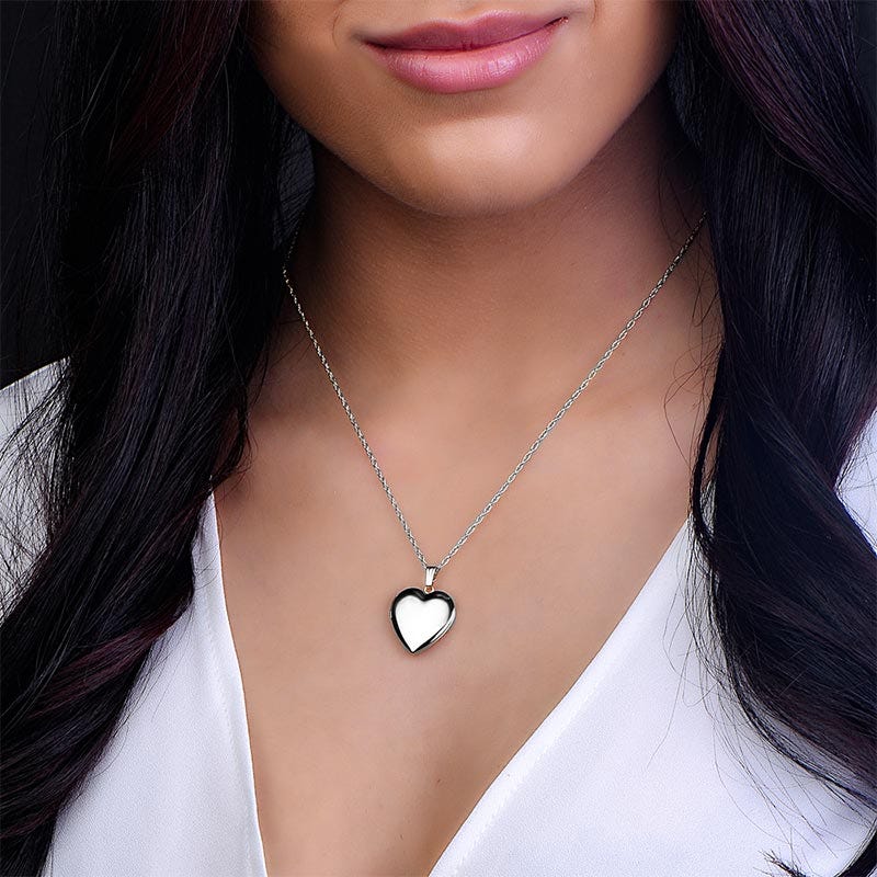 14k White Gold Classic Heart Photo Locket