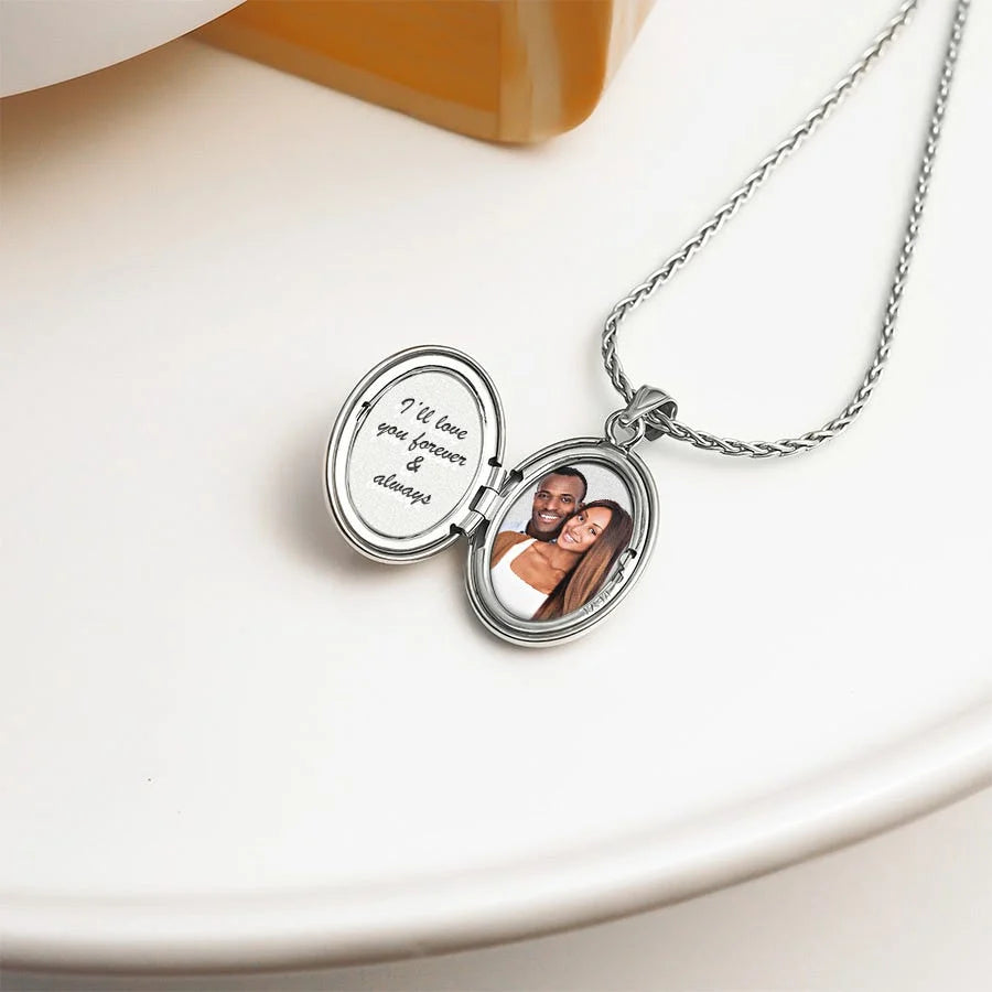 14k White Gold Large Oval Photo Locket