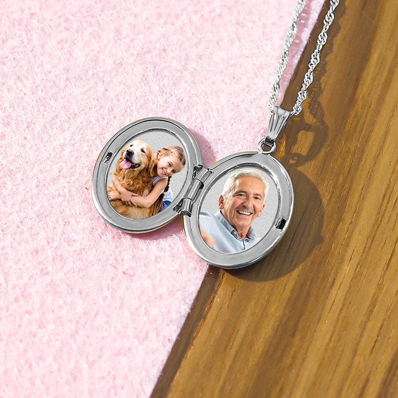 14k White Gold Floral Oval Photo Locket