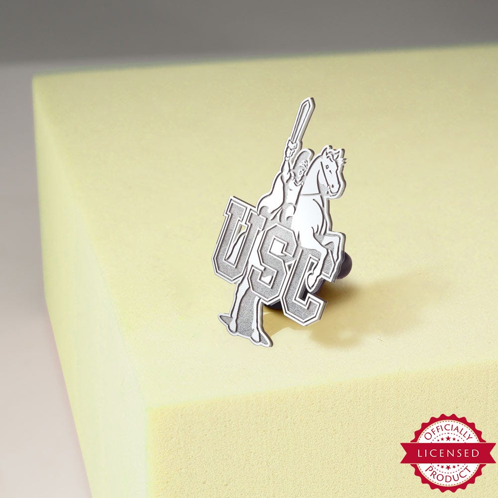 USC TRVLR Pin